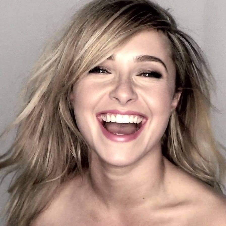 Close-up of Hayden Panettiere smiling with tousled blonde hair.